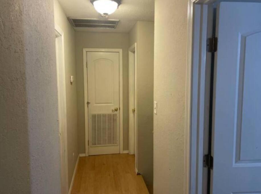 Great Getaway 2 Story Home! Harlingen Tx Экстерьер фото